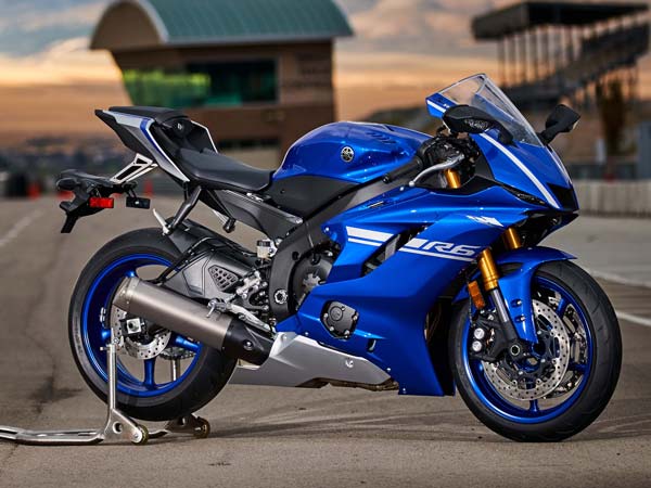 பல வருடங்களாக ஆர்டிஓ அலுவலகத்தில் நிற்கும் விஐபி-களின் சூப்பர்பைக்குகள்!! ஏன் தெரியுமா? 