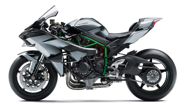 அடேங்கப்பா இந்த பைக்கோட விலை 80 லட்ச ரூபா?.. அப்படி என்னங்க அதுல இருக்கு... இந்த விலைல ஒரு பென்ஸ் காரையே வாங்கலாமே!!