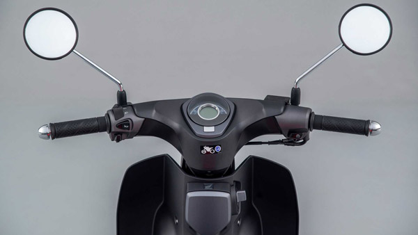 பஜாஜ் எம்80 ஸ்டைலில் ஹோண்டாவின் சூப்பர் கப் 125... இதுல என்னென்ன வசதிகள் இருக்கு தெரிஞ்சா பிரம்மிச்சு போய்ருவீங்க!