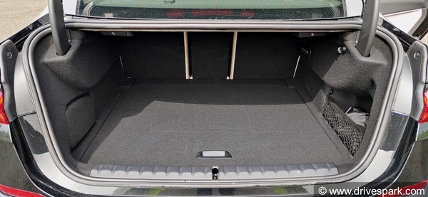 செம ஸ்டைல்... சூப்பரான பெர்ஃபார்மென்ஸ்... பிஎம்டபிள்யூ 220ஐ எம் ஸ்போர்ட் ஆரம்ப நிலை சொகுசு காரை வாங்கலாமா?