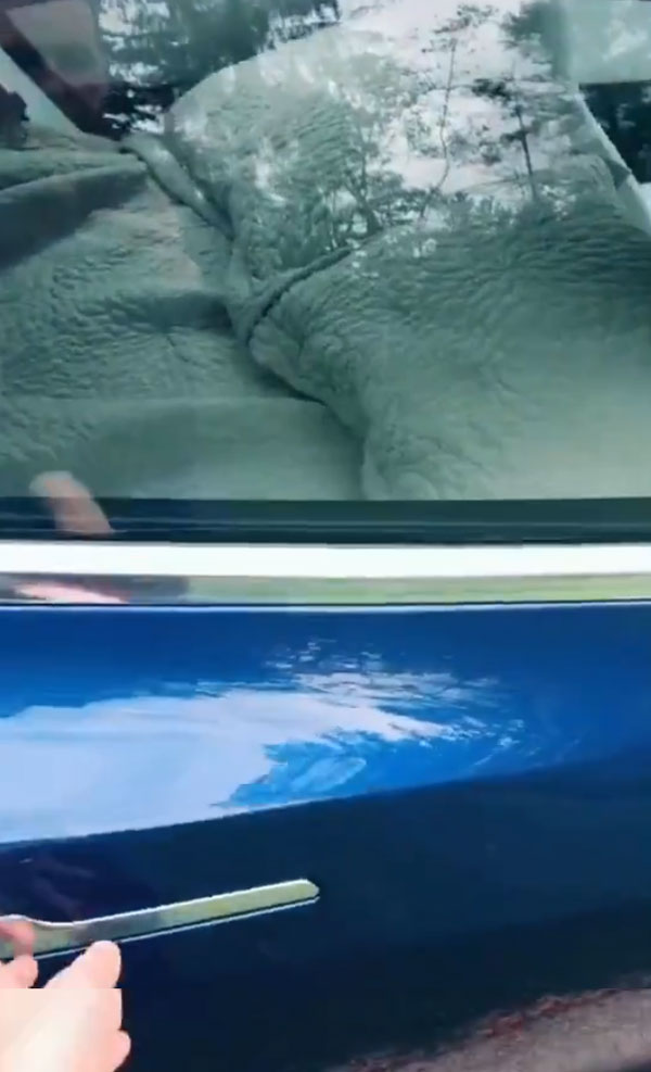 105 கிமீ வேகத்தில் பறந்த கார்... டிரைவர் சீட்டில் யாரும் இல்லை... குடிபோதையில் இளைஞர்கள் செய்த ஷாக் சம்பவம்...