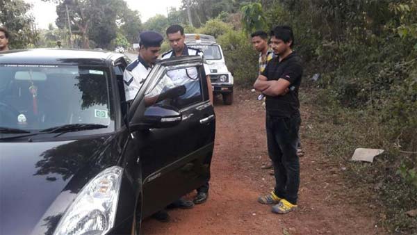 சோனியா காந்தியின் மருமகன் காருக்குள் இருந்தபோது நடந்த பரபரப்பு சம்பவம்... வெயிட் காட்டிய போலீஸ்!