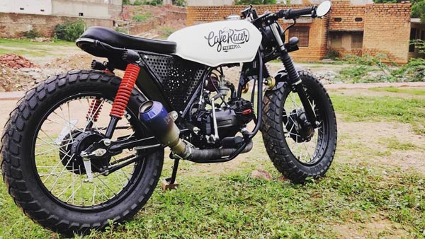 ஹீரோ ஸ்பிளெண்டர் பைக்கை இப்படி கூட மாற்றலாமா? நெட்டிசன்களின் கவனத்தை பெற்ற மாடிஃபை பைக்...!