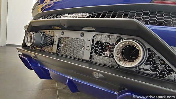 கவர்ச்சிகரமான சூப்பர் கார்... லம்போர்கினி ஹூராகேன் எவோ ஆர்டபிள்யூடி ஸ்பைடர் ஃபர்ஸ்ட் லுக் ரிவியூ...