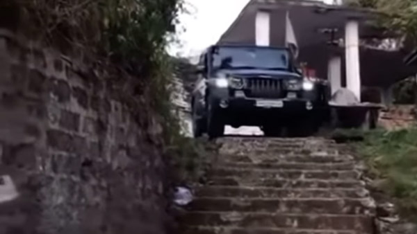 மஹிந்திரா தயாரிப்புக்கு இதை விட வேறென்ன சான்றிதழ் வேண்டும்? படிக்கட்டில் அசால்ட்டாக இறங்கிய தார்