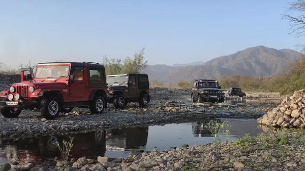 மஹிந்திரா தாரை ஆற்றுக்குள் இறக்கி பார்த்த உரிமையாளர்!! ஸ்நோர்கெல் இல்லாமல்... வீடியோ! மஹிந்திரா தாரை ஆற்றுக்குள் இறக்கி பார்த்த உரிமையாளர்!! ஸ்நோர்கெல் இல்லாமல்... வீடியோ!