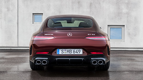 மெர்சிடிஸின் 2022 ஏஎம்ஜி ஜிடி 4-கதவு கூபே கார்!! புத்துணர்ச்சியான தோற்றத்தில் வெளியீடு!