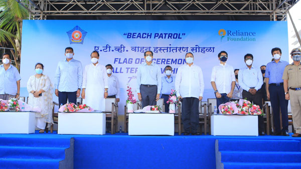 ஊரடங்கில் இனி கடற்கரையில் சுற்ற முடியாது... போலீஸாரின் ரோந்து பணிக்கு 10 போலரிஸ் வாகனங்கள்!! ஊரடங்கில் இனி கடற்கரையில் சுற்ற முடியாது... போலீஸாரின் ரோந்து பணிக்கு 10 போலரிஸ் வாகனங்கள்!!