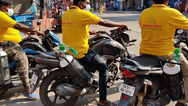 வடசென்னை மக்களுக்காக 10 பைக் ஆம்புலன்சுகளை களமிறக்கிய அறக்கட்டளை... முழுக்க முழுக்க இலவச சேவை...