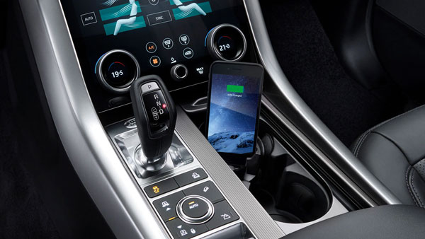 ஹைதராபாத்தில் பிரபல நடிகரின் சொகுசு காரை தனியாக தூக்கிய போலீஸ்... செஞ்சாங்க பாருங்க ஒரு காரியம்... தரமான சம்பவம்...