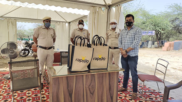 சரியான நேரத்தில் உதவுறாங்க!! முன்கள பணியாளர்களுக்கு ராபிடோவின் கொரோனா பாதுகாப்பு பொருட்கள்..!