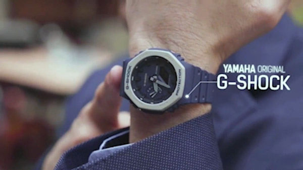 எக்கசக்க தொழில்நுட்ப வசதிகளுடன் விற்பனைக்கு வந்தது யமஹா எஃப்இசட் எக்ஸ் பைக்... ஆஹா ஒன்னு புக் பண்ணலாம் போலிருக்கே!!