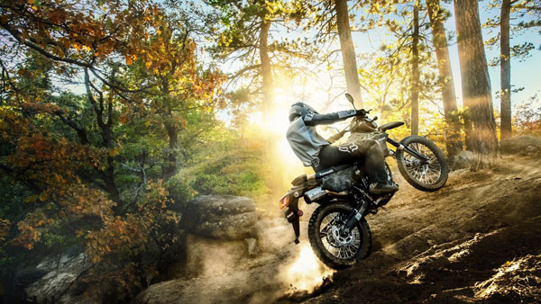 அவசரப்பட்டு சிக்கல்ல மாட்டிக்காதீங்க! லைட் வெயிட் பைக்குகளை வாங்குவதற்கு முன் தெரிந்து கொள்ள வேண்டிய விஷயங்கள்