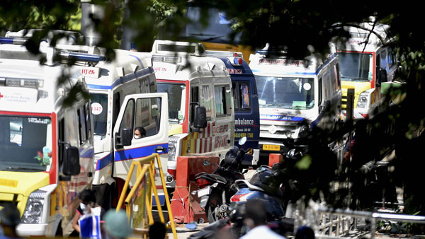 ஆம்புலன்ஸில் நோயாளி இறந்து விட்டால் எச்சரிக்கை விளக்கு அணைக்கப்படுமா? இந்த உண்மைகளை யாரும் சொல்ல மாட்டாங்க!