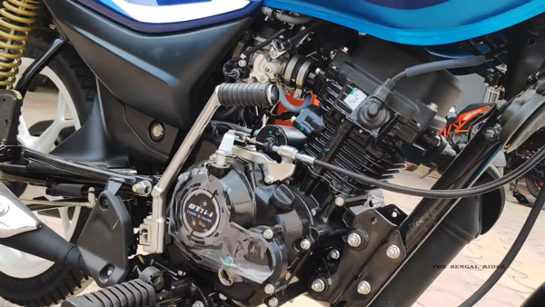 பஜாஜ் பிளாட்டினா 110 பைக்கில் வெள்ளை நிற சக்கரங்கள்!! இளைஞர்களை கவர புதிய அப்டேட்கள்!