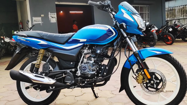 பஜாஜ் பிளாட்டினா 110 பைக்கில் வெள்ளை நிற சக்கரங்கள்!! இளைஞர்களை கவர புதிய அப்டேட்கள்!