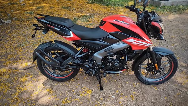 என்னங்க சொல்றீங்க, பல்சர் என்எஸ்250 மோட்டார்சைக்கிளா!! போடு செம்ம, டீசர் படத்தை வெளியிட்ட பஜாஜ் ஆட்டோ!