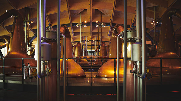 சரக்கு தயாரிக்கும் நிறுவனத்துடன் கூட்டணி! பிரபல கார் உற்பத்தி நிறுவனத்தின் செயலால் குழப்பம்! எதற்காக தெரியுமா?