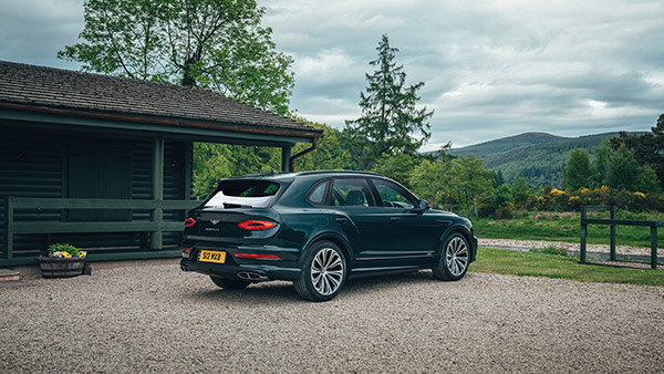 சரக்கு தயாரிக்கும் நிறுவனத்துடன் கூட்டணி! பிரபல கார் உற்பத்தி நிறுவனத்தின் செயலால் குழப்பம்! எதற்காக தெரியுமா?