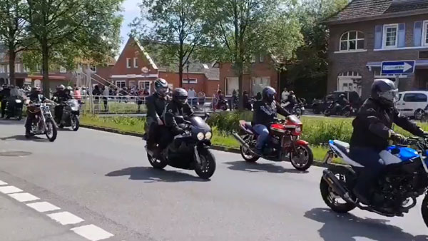 30 பேரை மட்டுமே எதிர்பார்த்த நிலையில் 15,000 பேர் திரண்டனர்! 6 வயது சிறுவனுக்காக கண் கலங்க வைத்த பைக் ரைடர்கள்