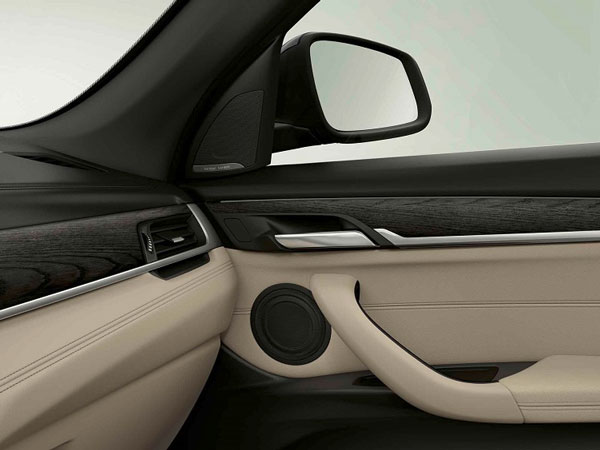 இந்தியாவில் விற்பனைக்கு வந்தது பிஎம்டபிள்யூ எக்ஸ்1 20ஐ டெக் எடிசன்!! விலை ரூ.43 லட்சம்