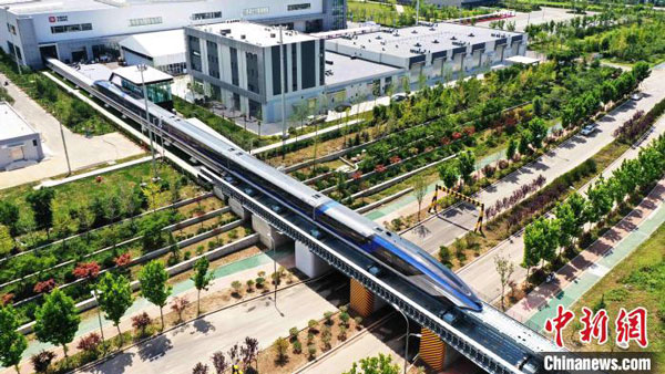 உலகின் அதி-வேக ரயில் சீனாவில் அறிமுகம்! இந்த ஸ்பீடுல போன நம்ம நிலைமை என்ன ஆகுறது! 