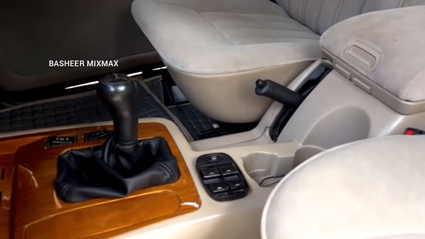 நவீன கால காராக மாறிய அம்பாஸ்டர்... ரிமோட், ஏசி, டிவி என அட்டகாசமான அம்சங்களுடன்... இதற்கான செலவு எவ்வளவு தெரியுமா?