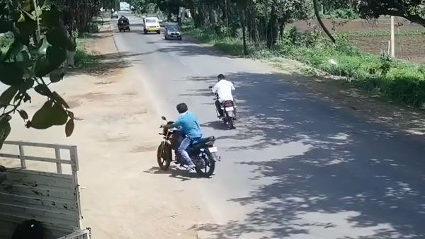 எல்லாம் சேட்டை... மது பிரியர் செய்த உச்சகட்ட காமெடி... வீடியோவை பாத்து சிரிச்சு சிரிச்சு வயிறு வலிக்குது!