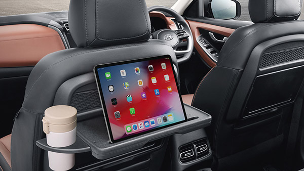 வேற லெவலில் பிய்த்து கொண்டு கொட்டும் புக்கிங் மழை... ஹூண்டாய் அல்கஸாருக்கு இப்படி ஒரு வரவேற்பா!!