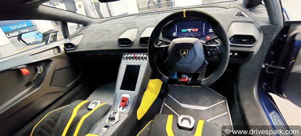 லம்போர்கினியின் ஹூராகென் எஸ்டிஒ!! ரூ.4.99 கோடி விலையில் இந்தியாவில் அறிமுகம்!!