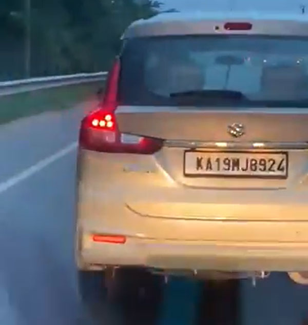 ஆம்புலன்ஸுக்கு வழிவிடாமல் சென்ற கார் ஓட்டுனர்!! வழக்குமேல் வழக்கு போட்டு தூக்கிய போலீஸார்!