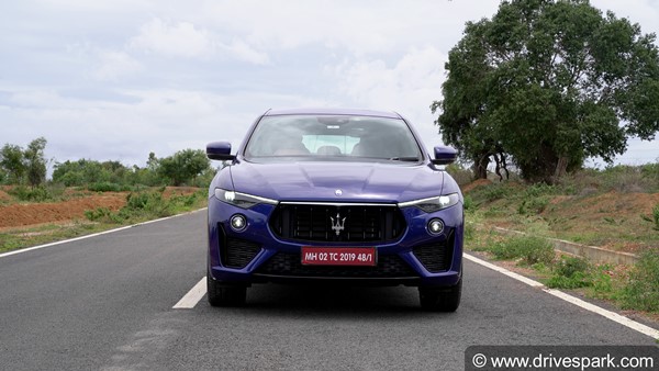 விலை உயர்ந்த கார்களில் தனித்து தெரியும்... மஸராட்டி லீவாண்ட்டே எஸ்யூவி டெஸ்ட் டிரைவ் ரிவியூ!