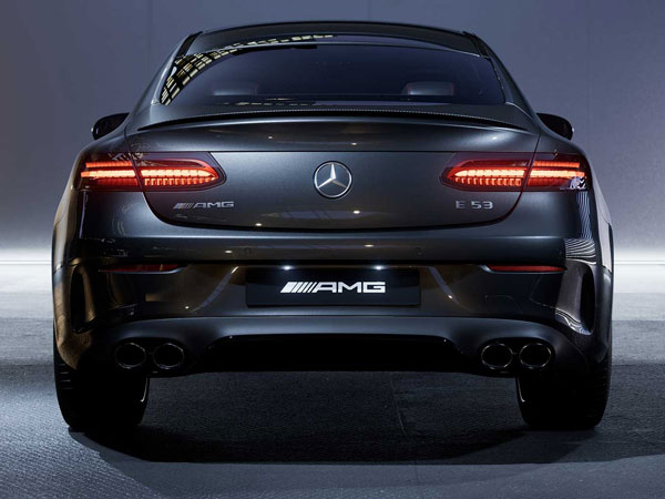 பென்ஸ் இ53, இ63எஸ் சொகுசு கார்கள் விற்பனைக்கு அறிமுகம்! இதோட விலை தெரிஞ்சா கனவுலகூட கார்கள் வரகூடாதுனு நினைப்பீங்க!