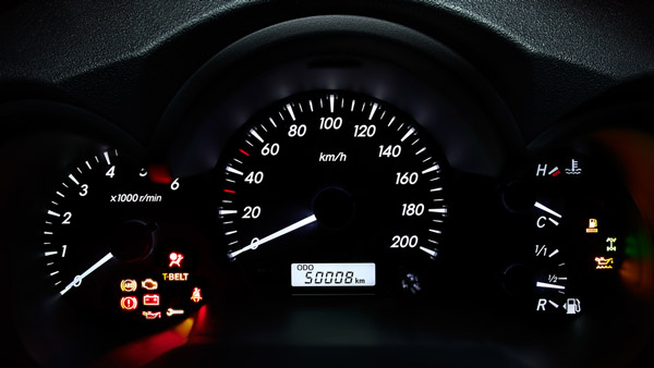 ஓடோமீட்டரில் முறைகேடு! அமெரிக்க கார் விற்பனையாளருக்கு 5ஆண்டுகள் சிறை! இனி இந்த தப்ப செய்ய யோசிக்கணும்!