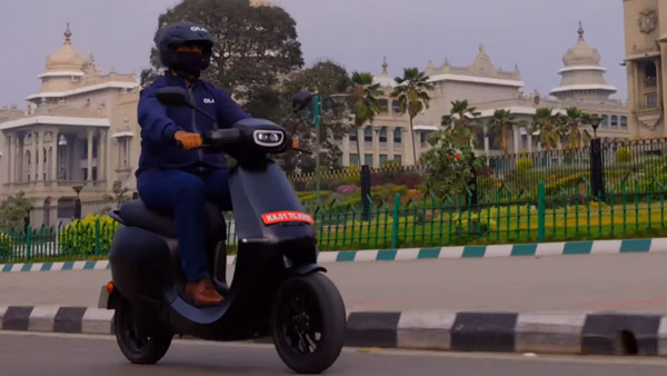 முன்பதிவு செய்ய வெறும் 499 ரூபாய் மட்டும்தான்... ஓலா எலெக்ட்ரிக் ஸ்கூட்டரின் விலை எவ்வளவு தெரியுமா?