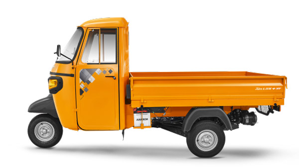 பெட்ரோல், சிஎன்ஜி எஞ்ஜின் தேர்வில் ஆட்டோ: பியாஜியோ அறிமுகம்... இவற்றின் விலை எவ்வளவு தெரியுமா?