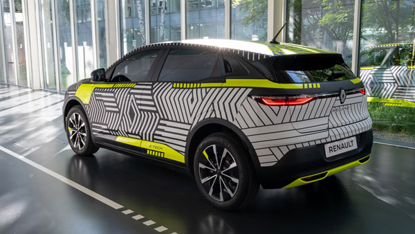 விரைவில் அறிமுகமாகிறது ரெனால்ட் மேகேன் மின்சார கார்! எந்த மாசத்தில் தெரியுமா? காத்திருப்பிற்கு முற்று புள்ளி வைங்க! 