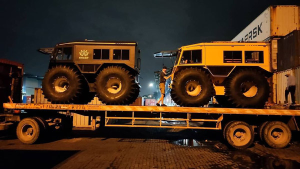 இந்தியாவில் வந்திறங்கிய ரஷ்ய ‘ஷெர்ப்’ வாகனங்கள்!! நிலத்திலும் செல்லும், நீரிலும் மிதக்குமாம்!