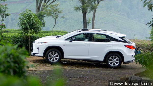 தயவு செஞ்சு வெள்ளை கலர் காரை வாங்கீராதீங்க... ஏன் தெரியுமா? இந்த விஷயத்தை யாரும் சொல்ல மாட்டாங்க!