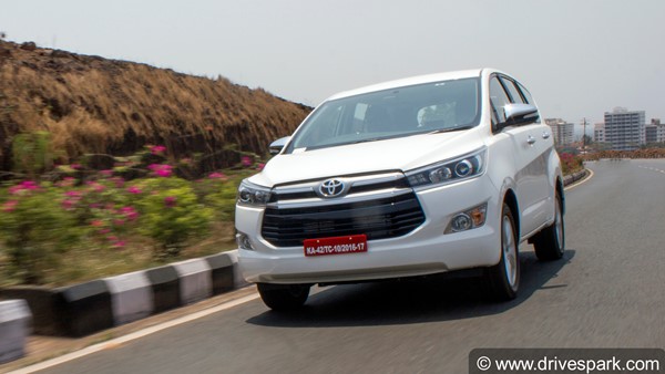 தயவு செஞ்சு வெள்ளை கலர் காரை வாங்கீராதீங்க... ஏன் தெரியுமா? இந்த விஷயத்தை யாரும் சொல்ல மாட்டாங்க!