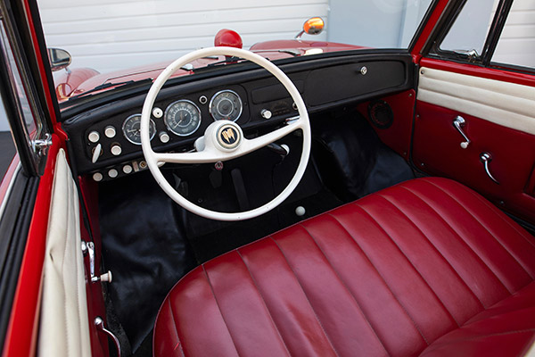 60 வருடங்களுக்கு முன்பே இப்படியொரு காரா!! அமெரிக்காவில் ஏலத்திற்கு வருகிறது!