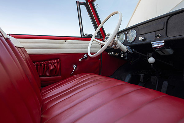 60 வருடங்களுக்கு முன்பே இப்படியொரு காரா!! அமெரிக்காவில் ஏலத்திற்கு வருகிறது!