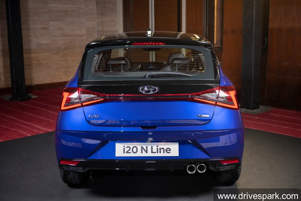எந்த வேரியண்ட்டில் புதிய Hyundai i20 N Line காரை வாங்குவது? என்6-ஆ (அ) என்8-ஆ? இரண்டிற்கும் உள்ள வித்தியாசம்!!