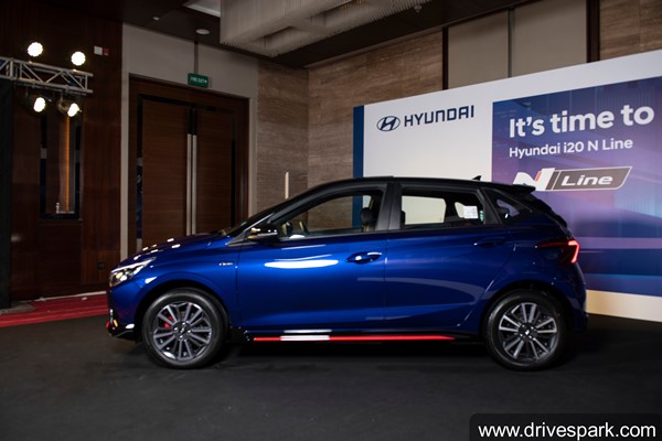 எந்த வேரியண்ட்டில் புதிய Hyundai i20 N Line காரை வாங்குவது? என்6-ஆ (அ) என்8-ஆ? இரண்டிற்கும் உள்ள வித்தியாசம்!!