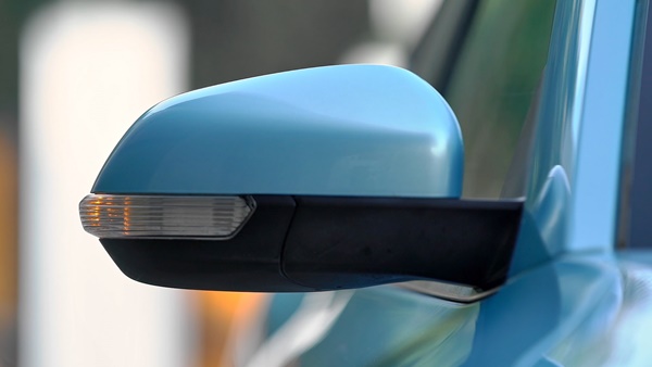 ZS எலெக்ட்ரிக் காரின் விலையை குறைக்க MG கையில் எடுத்த அஸ்திரம்... இனி எல்லாருக்கும் இந்த காரை வாங்க ஆசை வரும்!