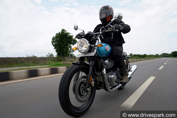 ராயல் என்பீல்டு இன்டர்செப்டார் 650 பிஎஸ்-6 ரிவியூ! பைக் எப்படி இருக்குனு தெரிஞ்சா இப்பவே வாங்க ஆசைப்படுவீங்க!