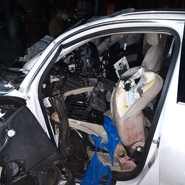 பெங்களூரில் ஓசூர் திமுக எம்எல்ஏ மகன் உள்பட 7 பேர் பலி... இந்த கோர விபத்து கற்று தரும் பாடம் என்ன தெரியுமா?