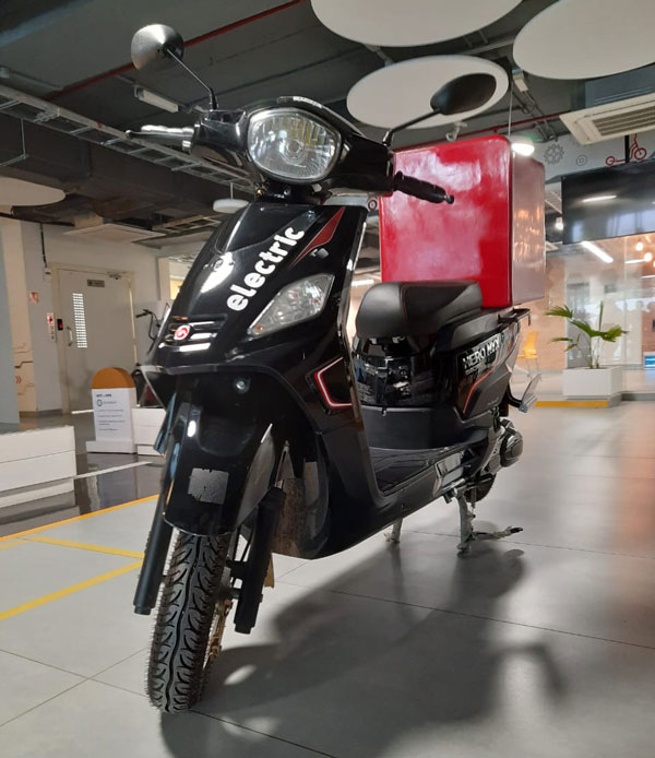 Hero Electric ஸ்கூட்டர்களை வாங்குவது இனி மிக சுலபம்... இதுக்காக வேறொரு நிறுவனத்துடன் கூட்டணியே வச்சுருக்காங்க!