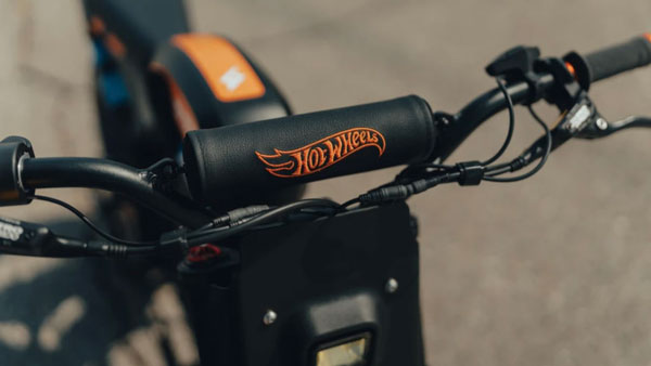 120கிமீ ரேஞ்ச் உடன் Hot Wheels எலக்ட்ரிக் பைக்!! விலை தான் எங்கேயோ இருக்கு!