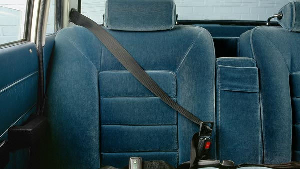 பெங்களூரில் ஓசூர் திமுக எம்எல்ஏ மகன் உள்பட 7 பேர் பலி... இந்த கோர விபத்து கற்று தரும் பாடம் என்ன தெரியுமா?